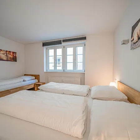 Gorilla * هوبفغراتن إم بريكسنتال